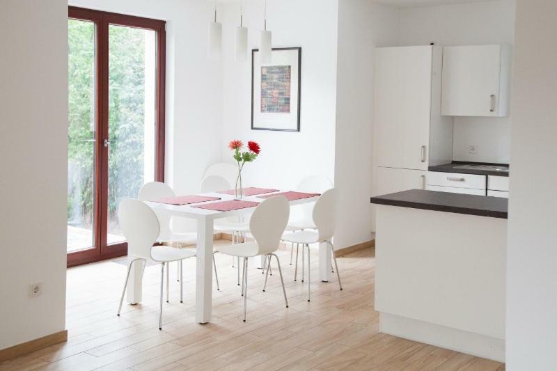 Ferienwohnung Niederschoenhausen برلين المظهر الخارجي الصورة